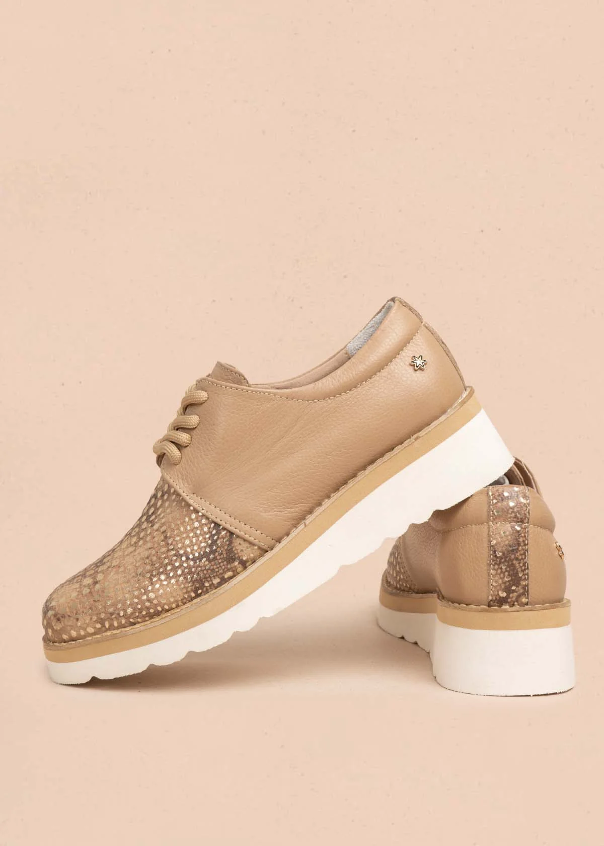 Zapatos con atadura en cuero color camel con folia pitón 105503 - Image 4