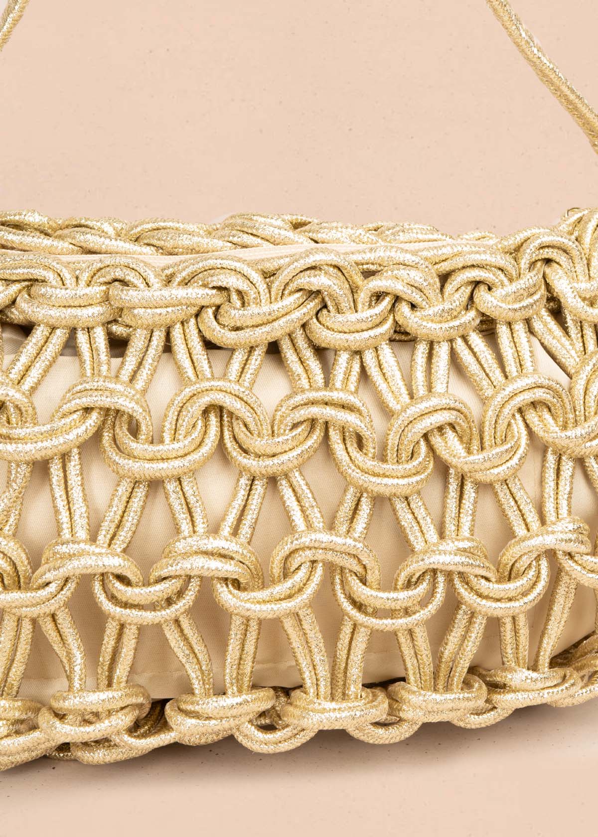 Bolso manos libres color dorado con tejido de cuerda y asa de perlas 105938 - Image 6