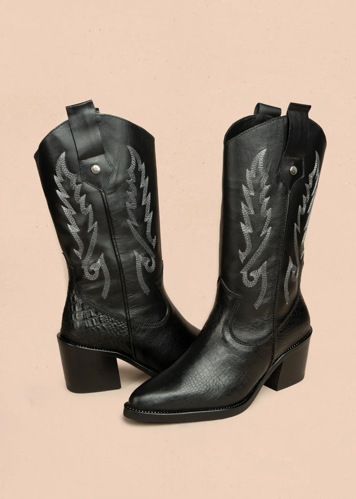 Botas de cuero color negro con bordado 105275 - Image 2