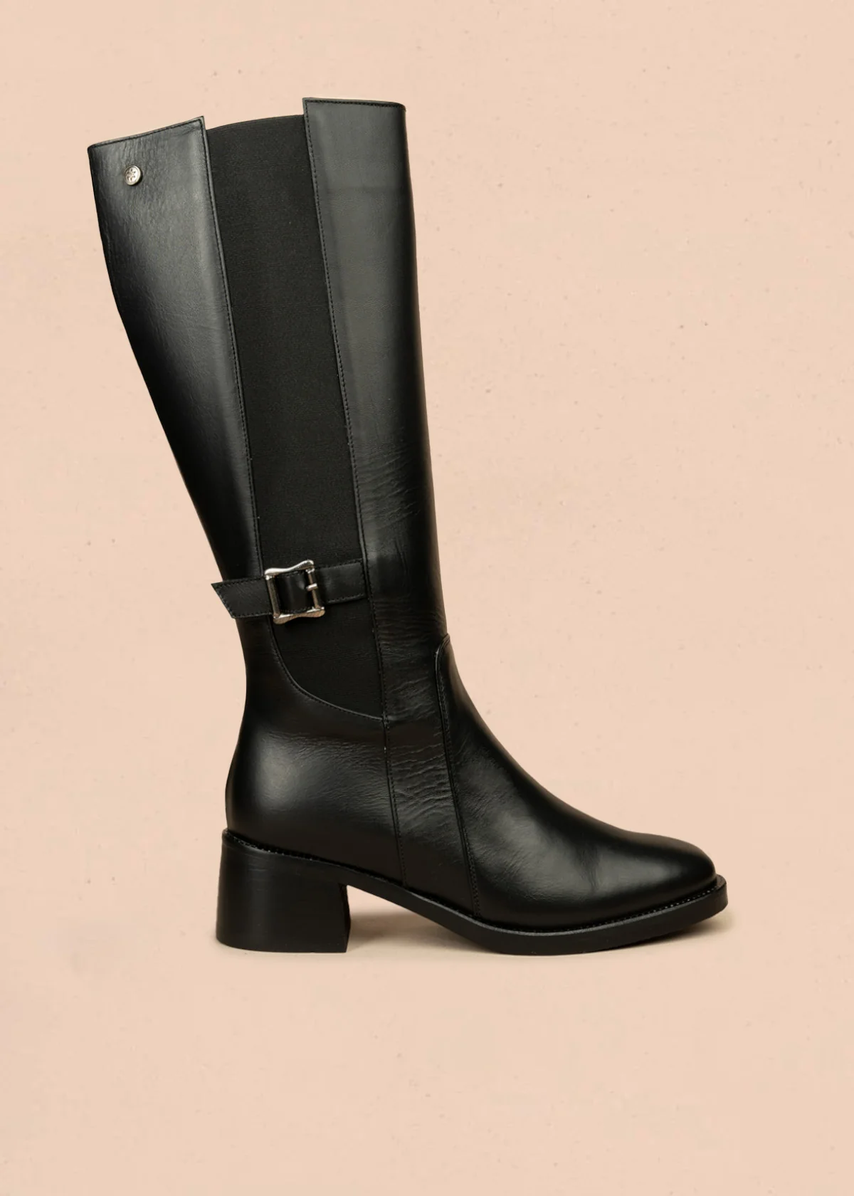 Botas de cuero color negro acabado liso y elástico lateral 106453