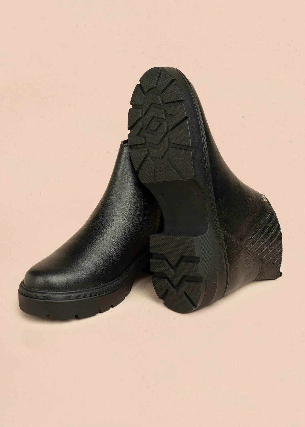 Botines de cuero color negro tipo chelsea 106439 - Image 4