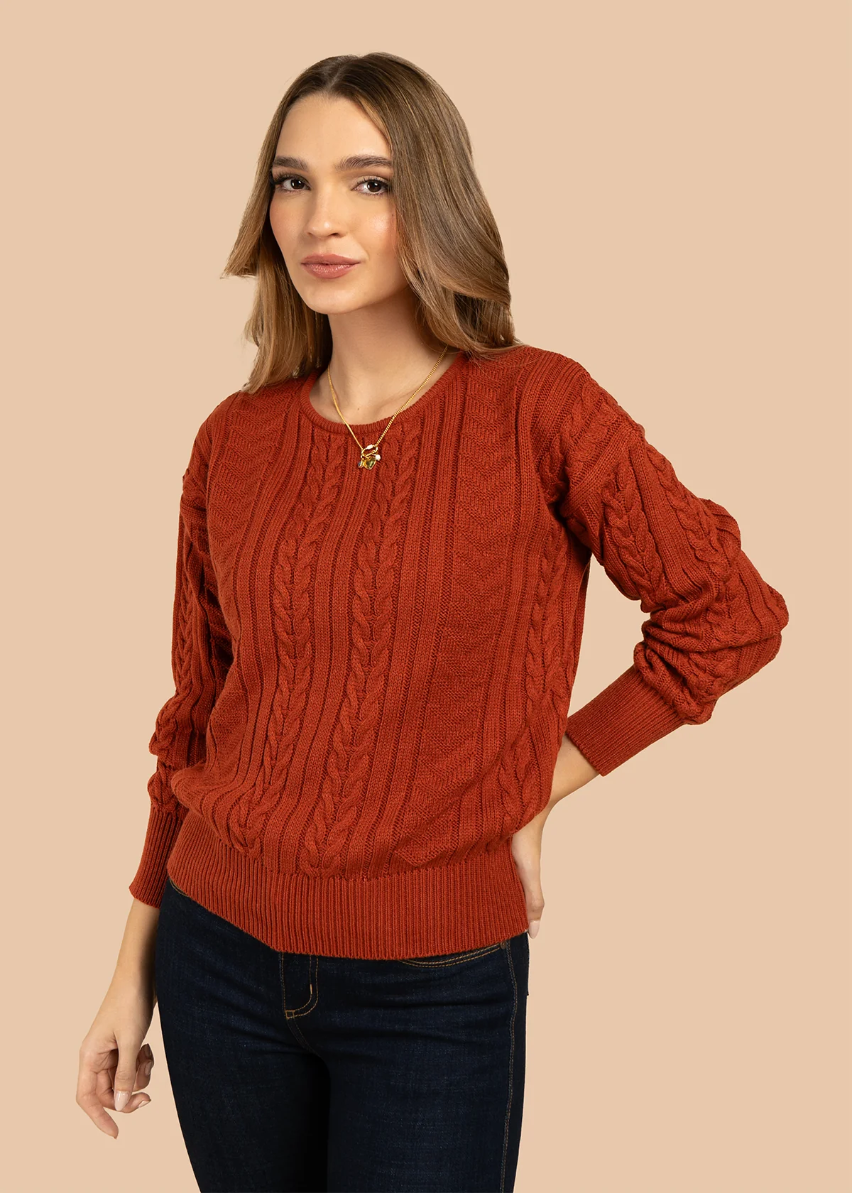 Buzo color terracota con cuello redondo y textura trenzada 101932 - Image 5