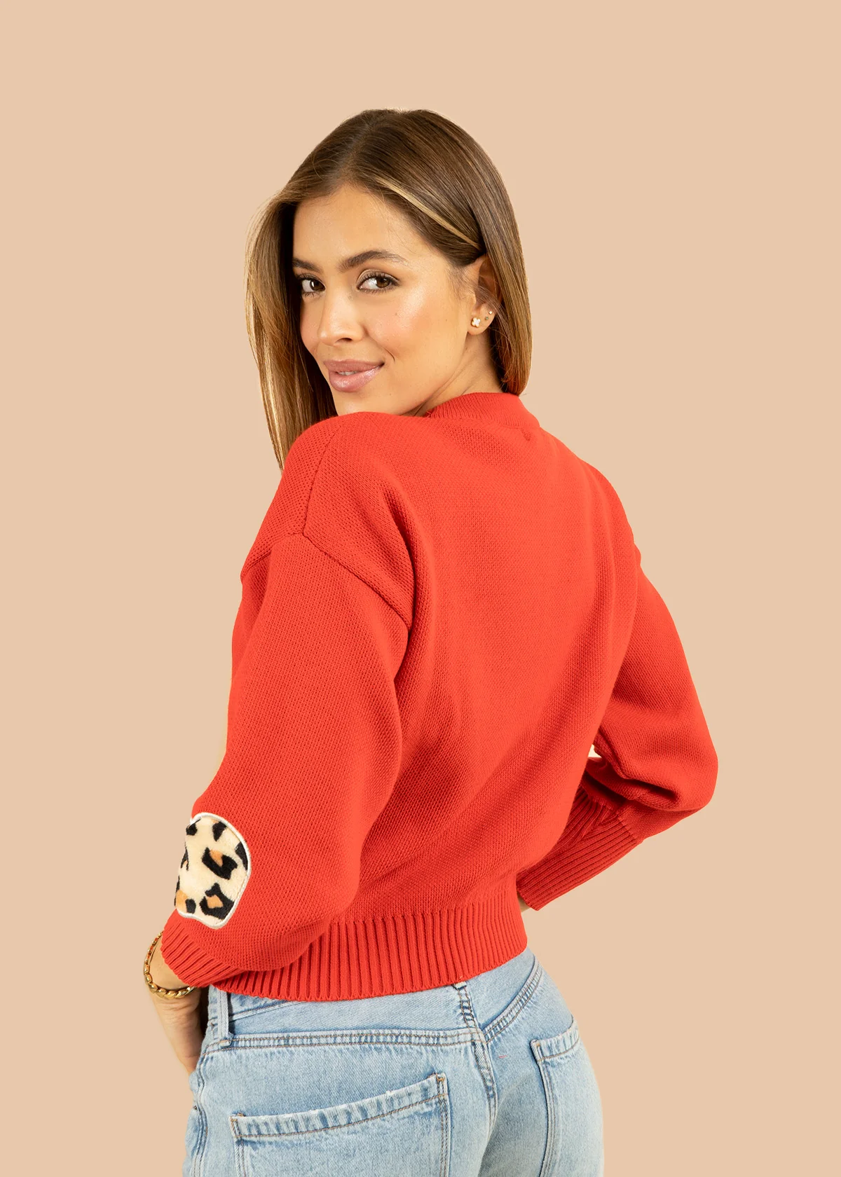 Buzo tejido color rojo con corazón en animal print 106683 - Image 5