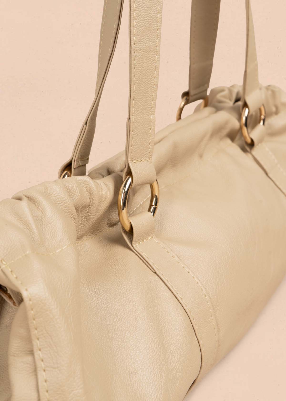 Bolso cartera color beige con recogido 105567 - Image 4