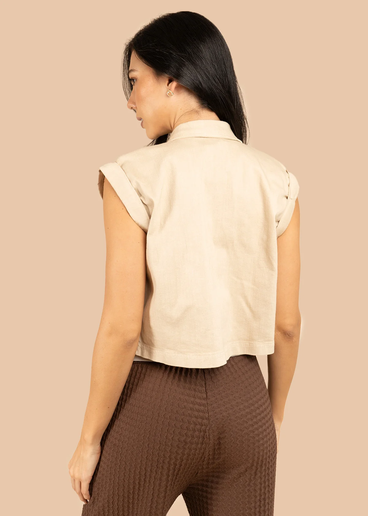 Chaleco color beige en denim y tejido en crochet 106227 - Image 4