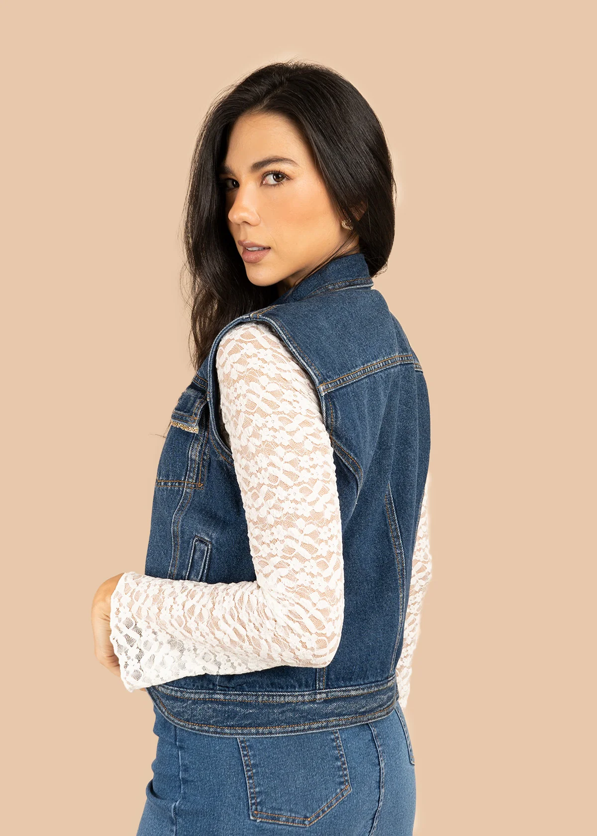 Chaleco color azul en denim indigo y bolsillos decorativos 106228 - Image 6