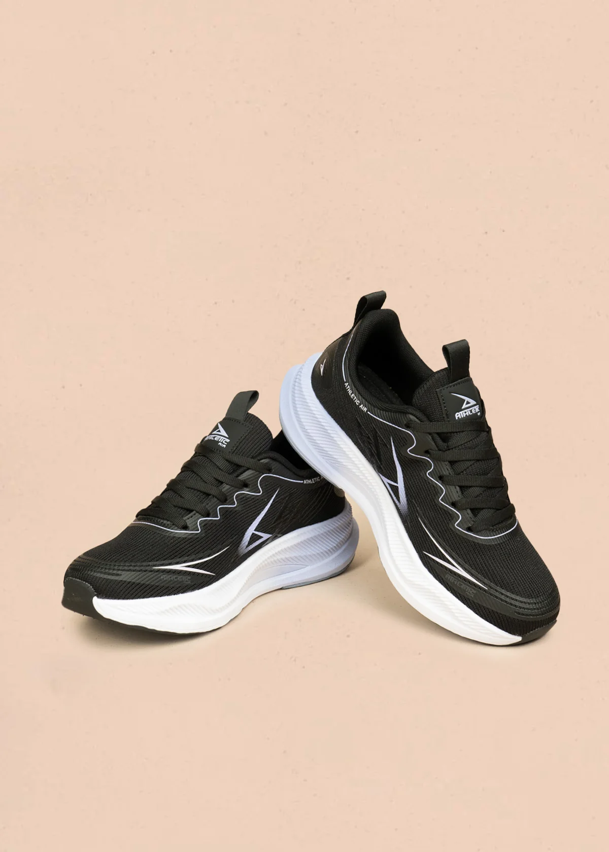 Tenis deportivos color negro con detalles blancos 106450 - Image 2