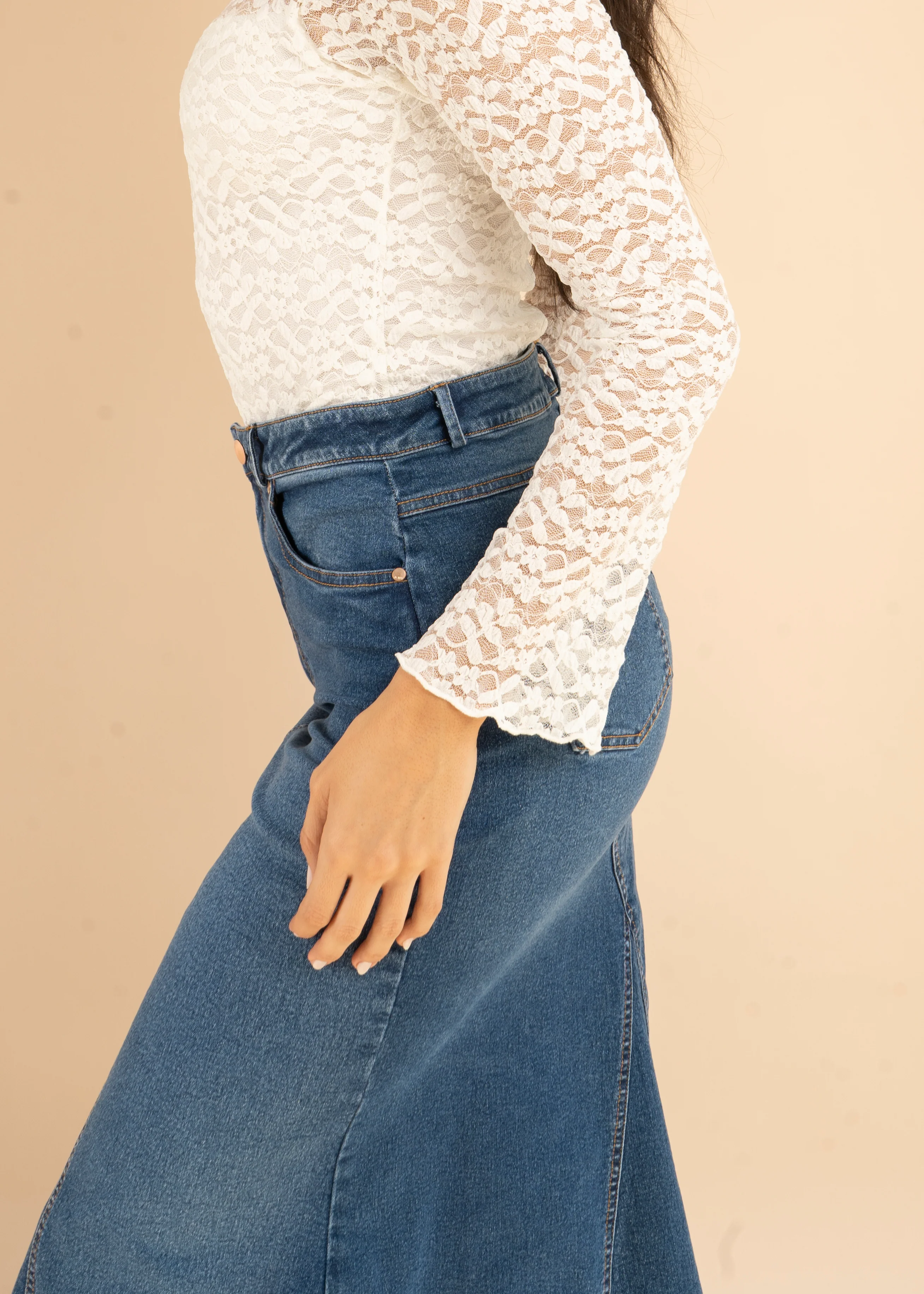 Falda color azul en denim indigo 106235 - Image 2