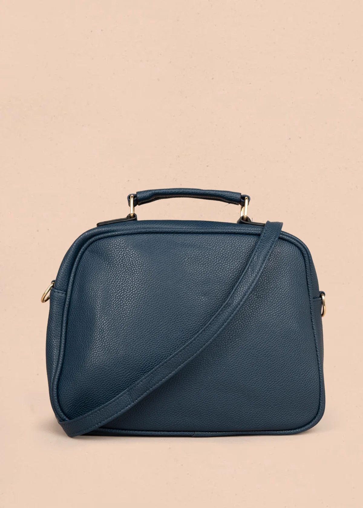 Bolso manos libres color azul con patrón acolchado 106337 - Image 4