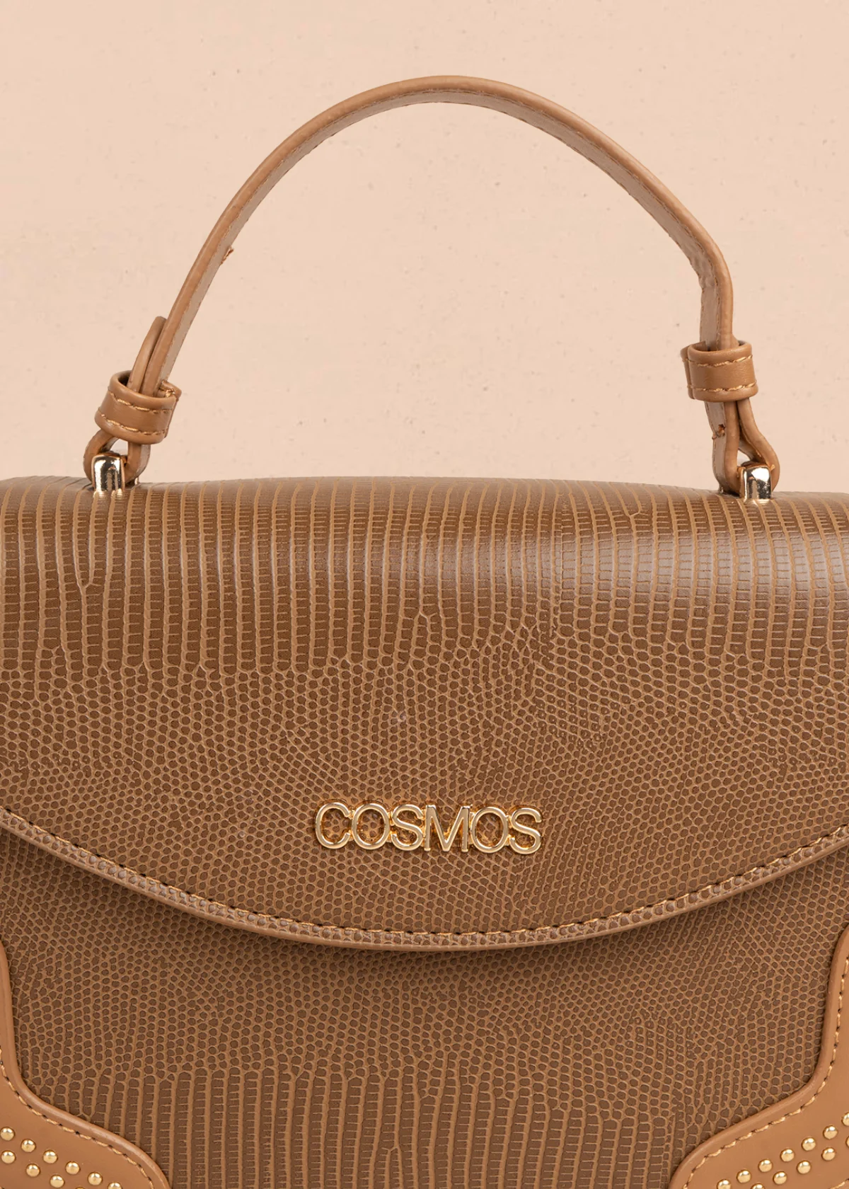 Bolso manos libres color café con textura croco y detalles dorados 106983 - Image 6