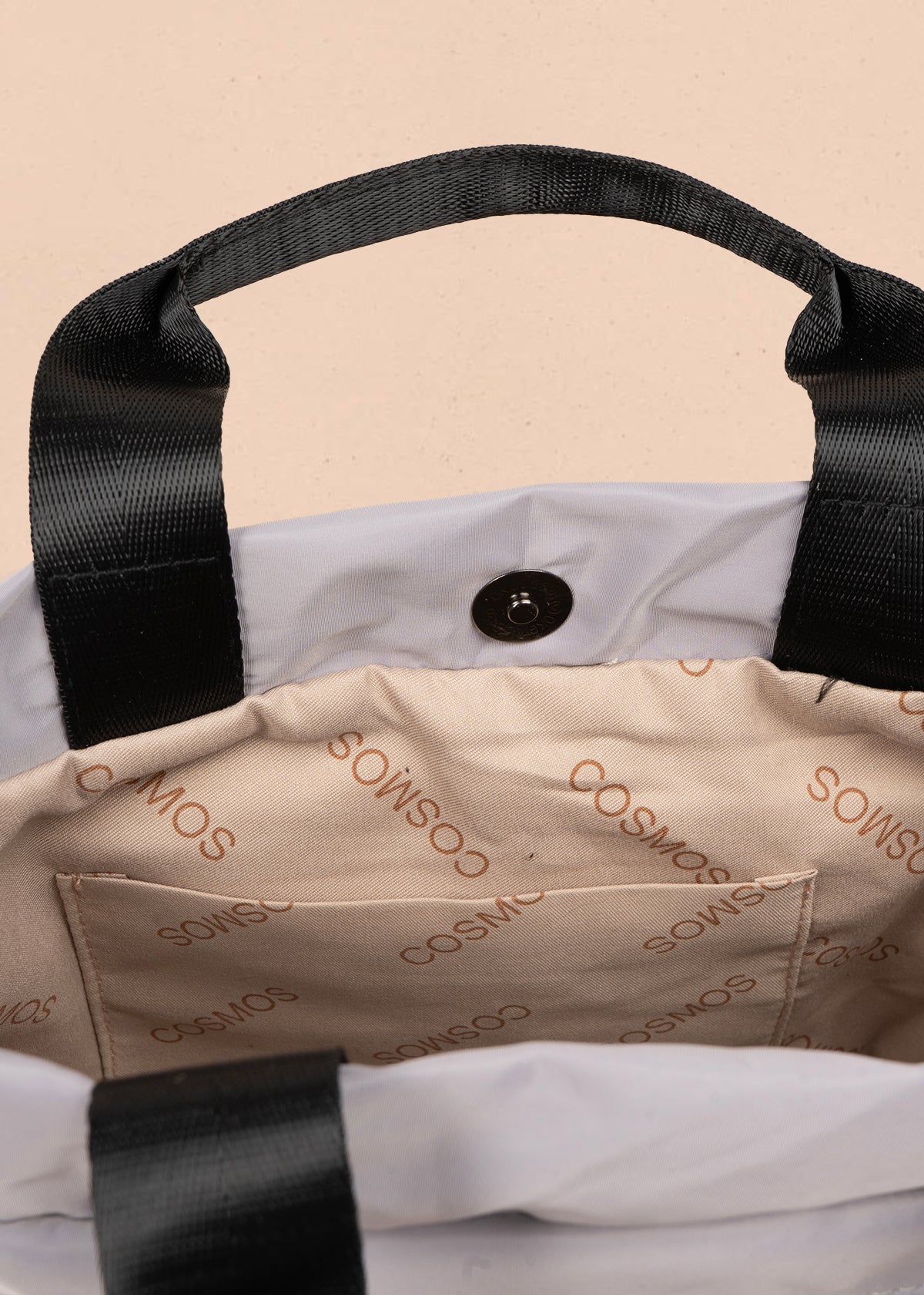 Bolso manos libres color gris con resorte 106971 - Image 5