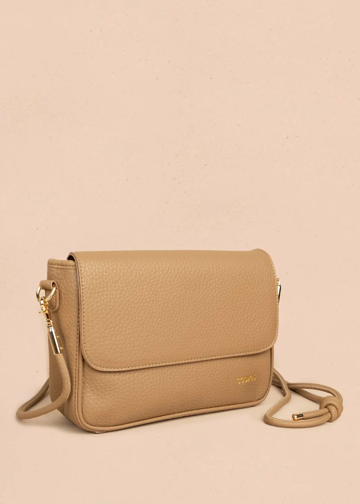 Bolso manos libres color moca texturizado 106325 - Image 2