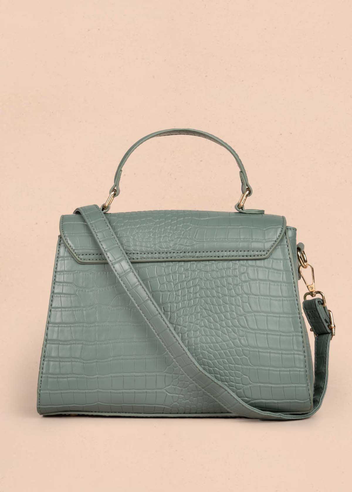 Bolso manos libres color verde con textura croco 105772 - Image 3