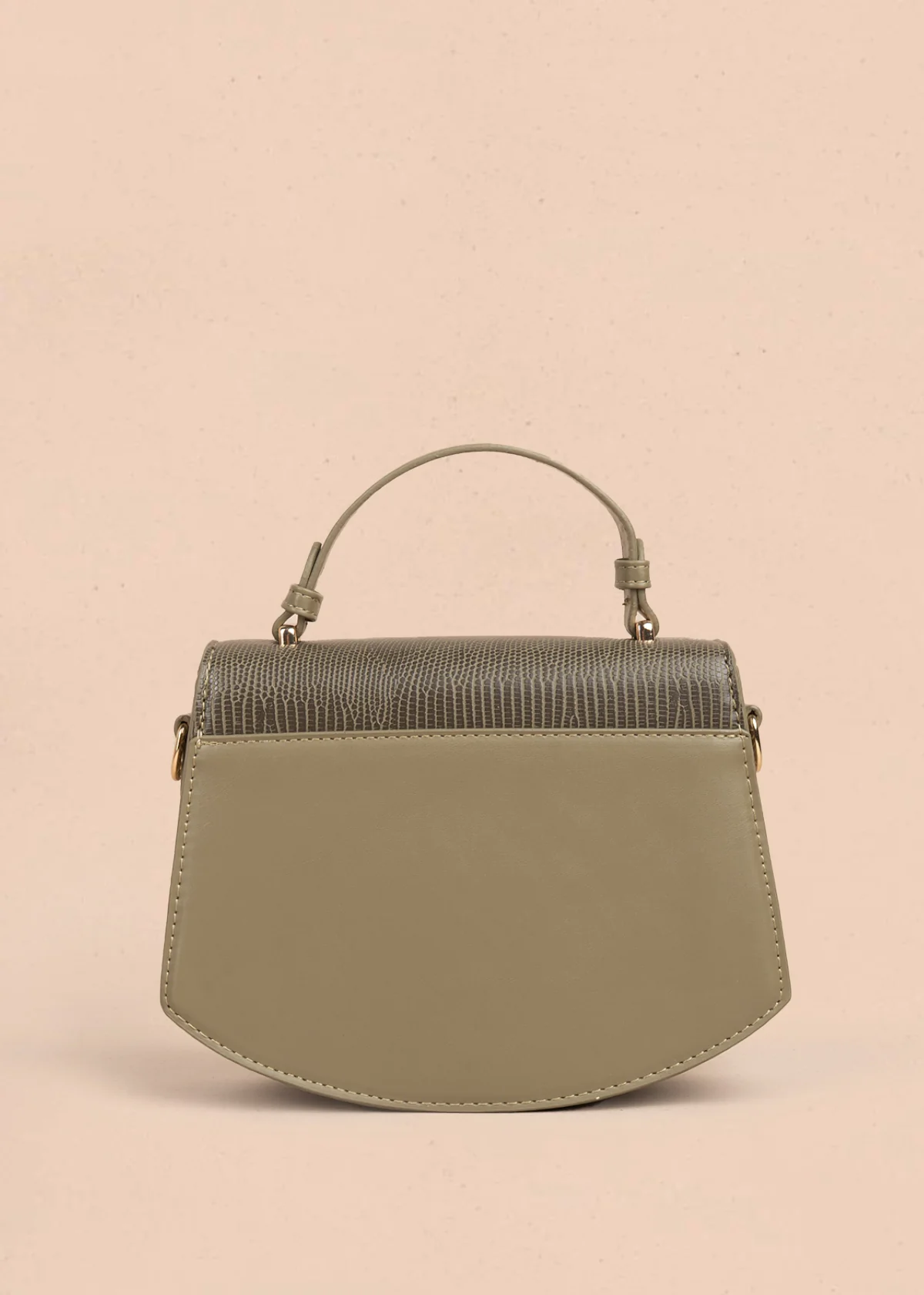 Bolso manos libres color verde con textura croco y detalles dorados 106983 - Image 3