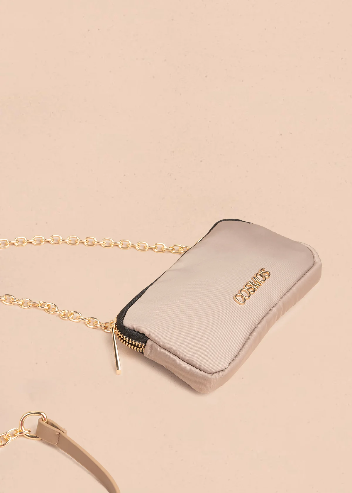Porta celular color beige con cadena 106970 - Image 3