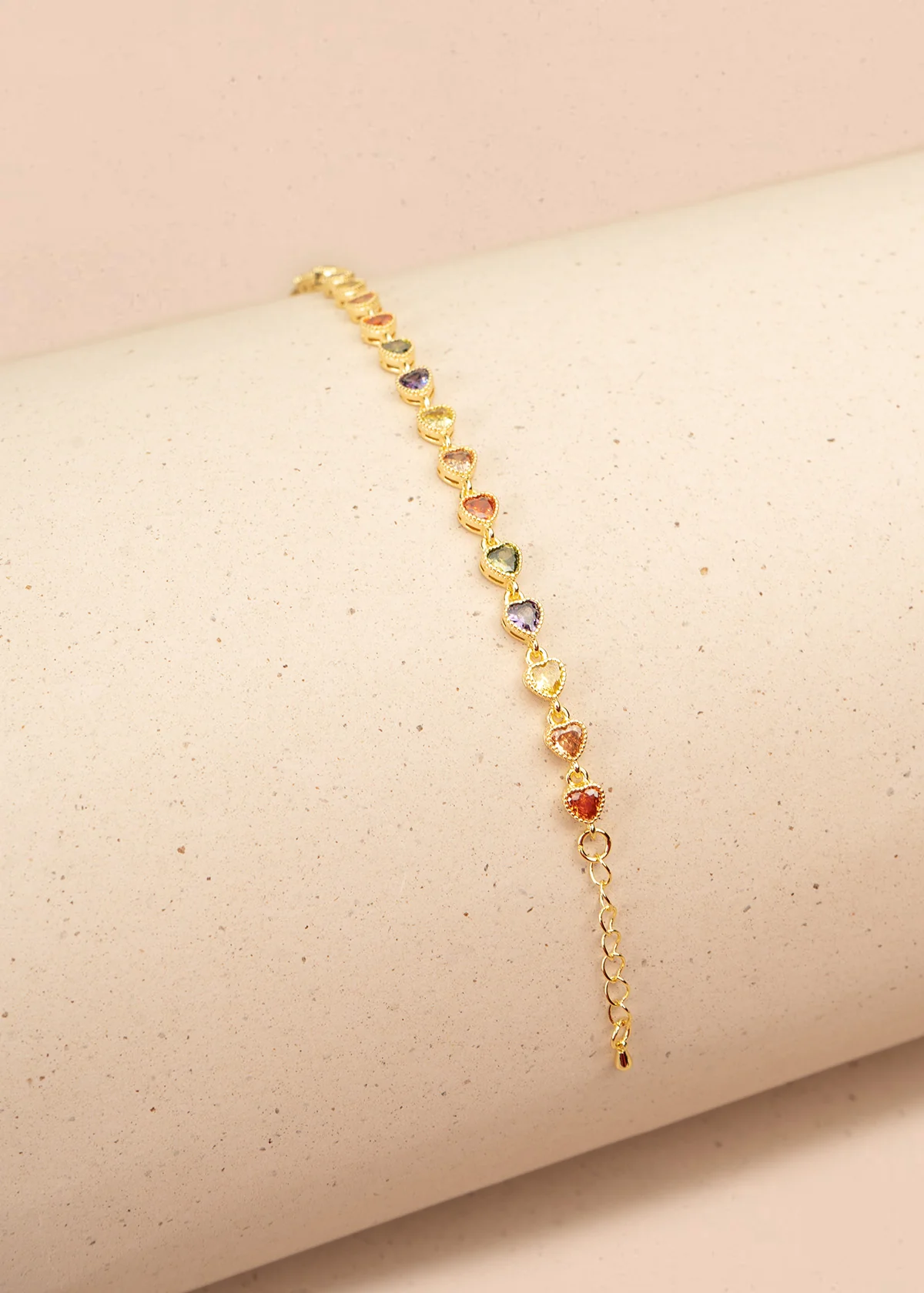 Pulsera con cristales multicolor en forma de corazón y cadena dorada 106376 - Image 3