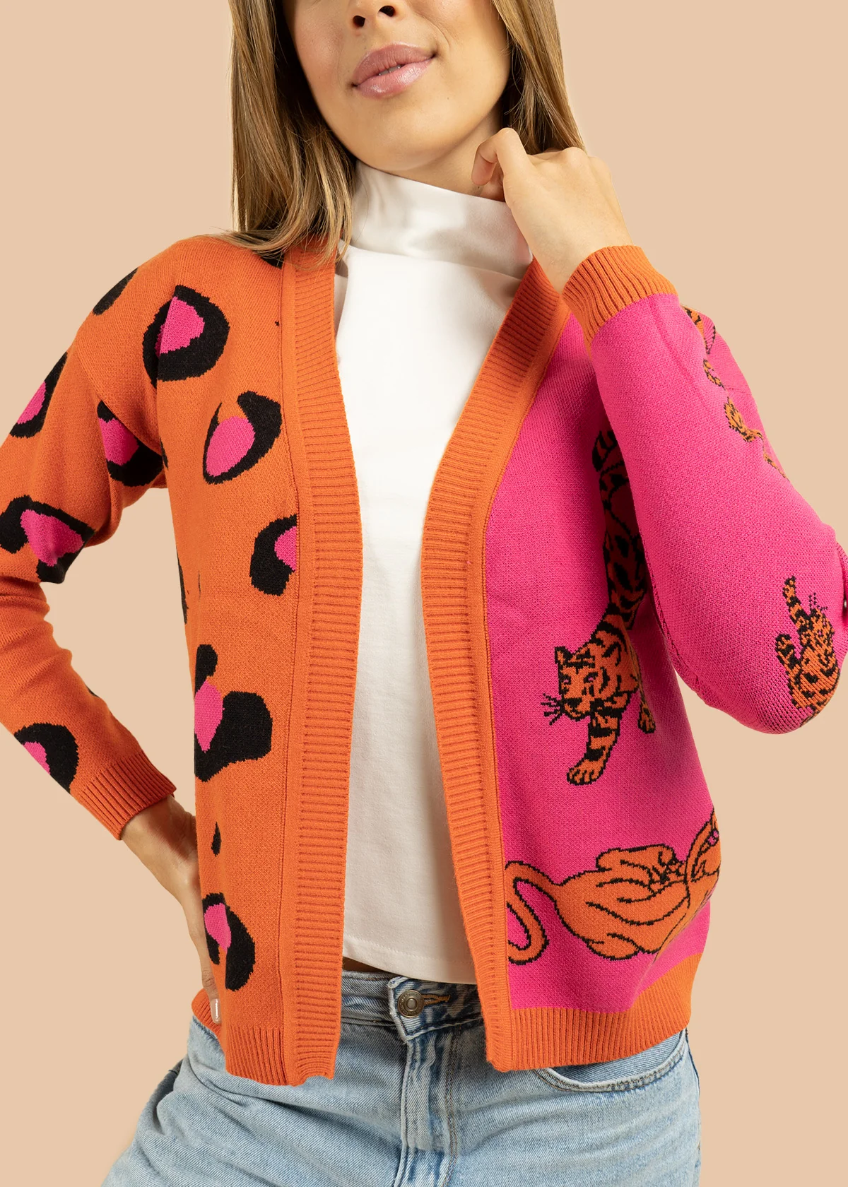 Saco tejido color naranja con diseño de tigre 106684 - Image 2