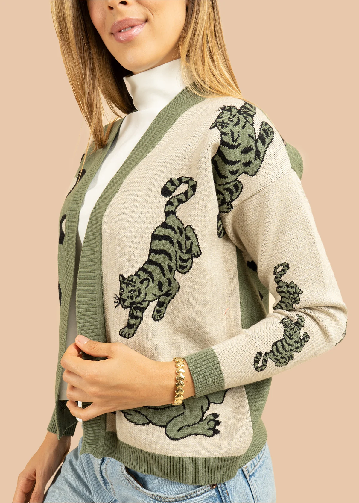 Saco tejido color verde con diseño de tigre 106684 - Image 4
