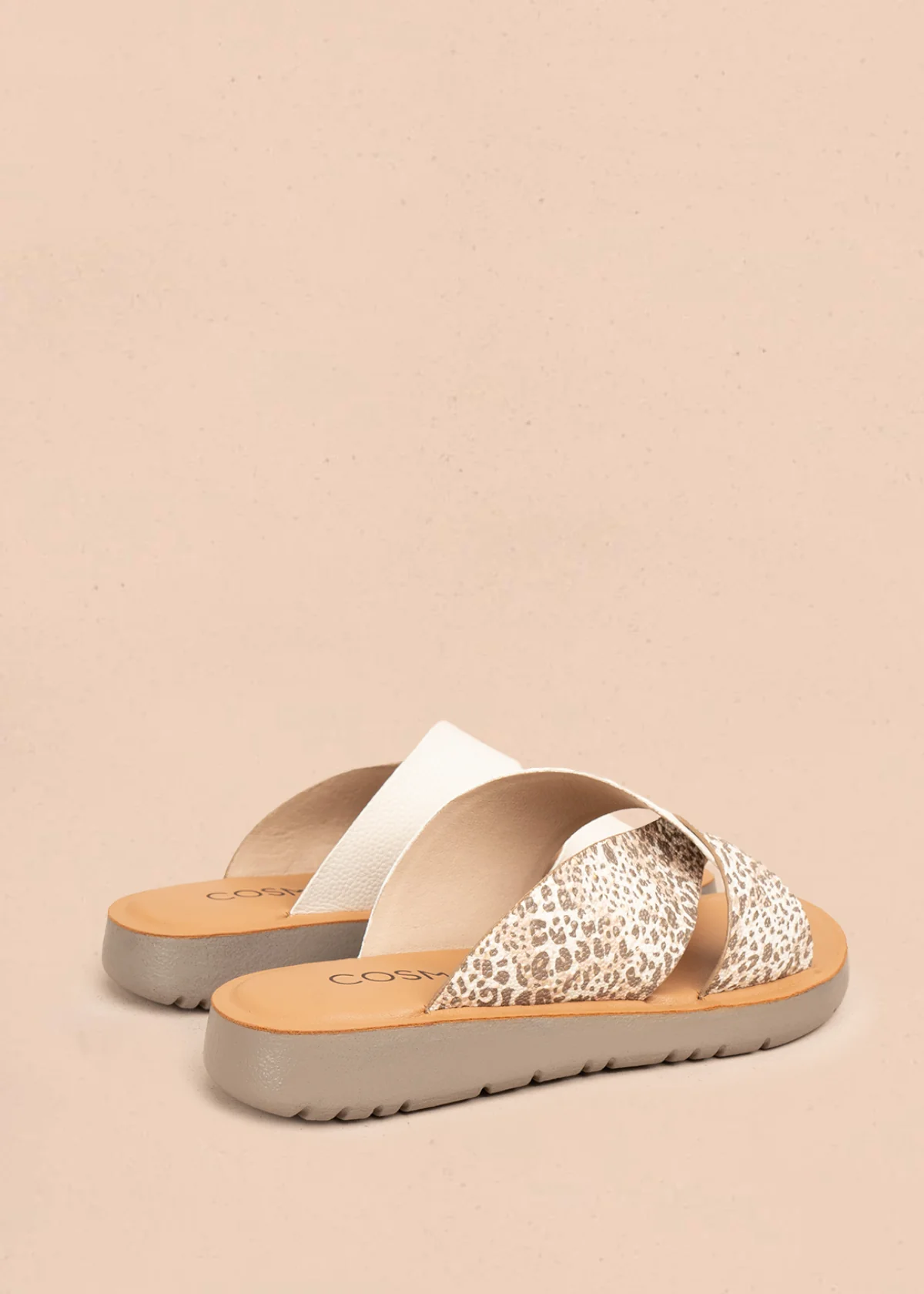 Sandalias en cuero color talco con tira animal print 106993 - Image 4