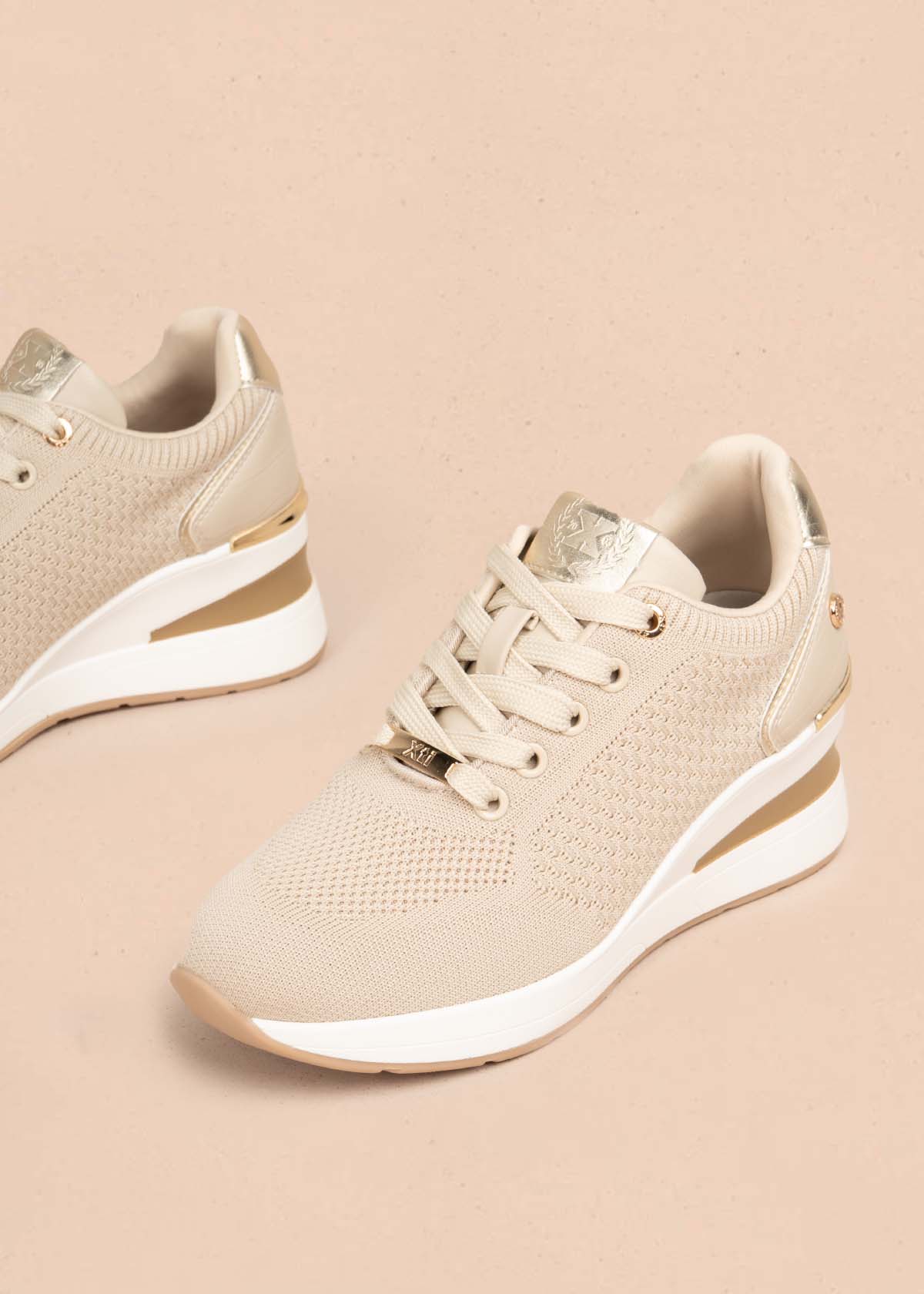 Tenis casuales color beige 105697 - Image 5