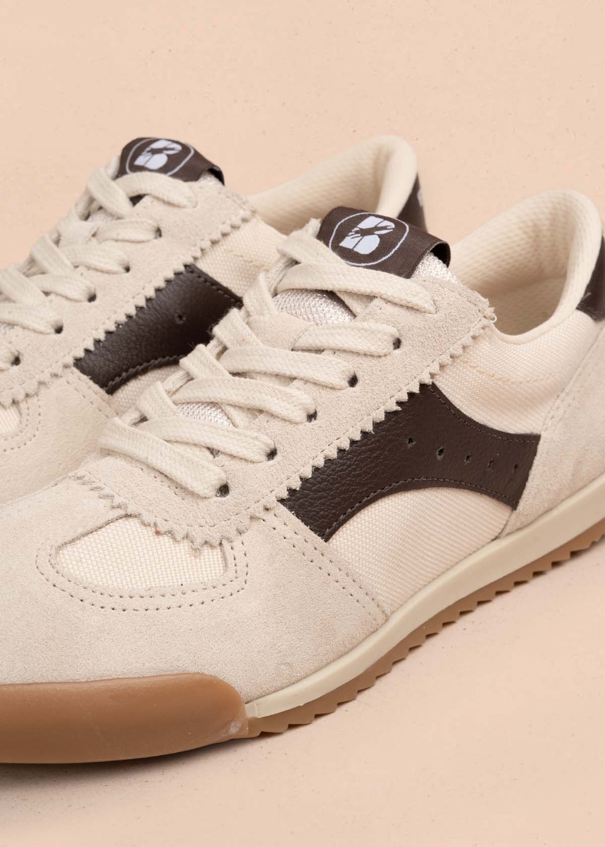 Tenis casuales en cuero color beige 105338 - Image 4