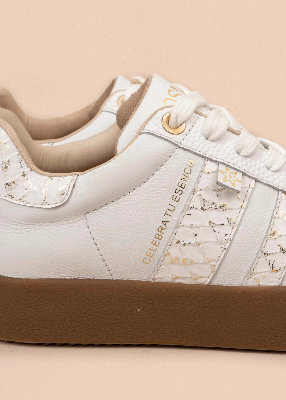 Tenis casuales en cuero color blanco con folia 105718 - Image 2