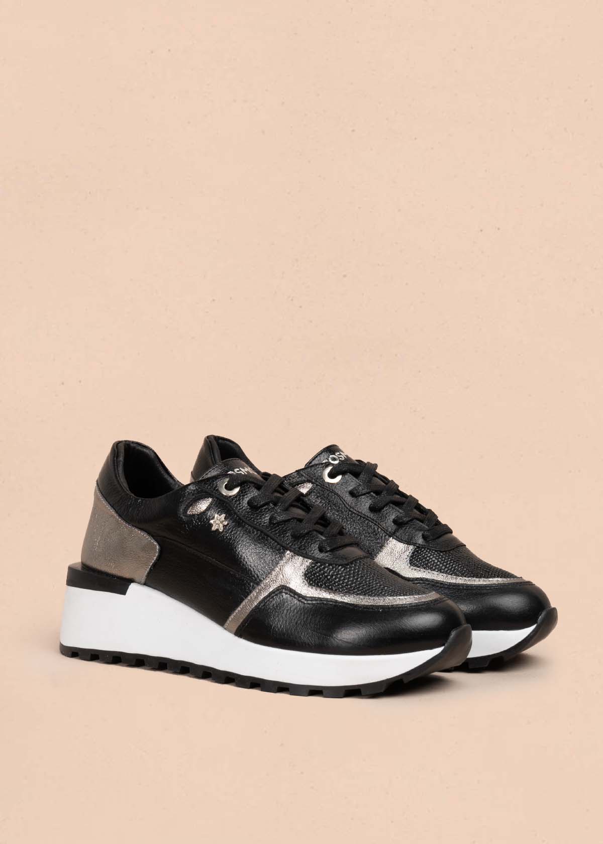 Tenis casuales en cuero color negro con textura croco 105478 - Image 2