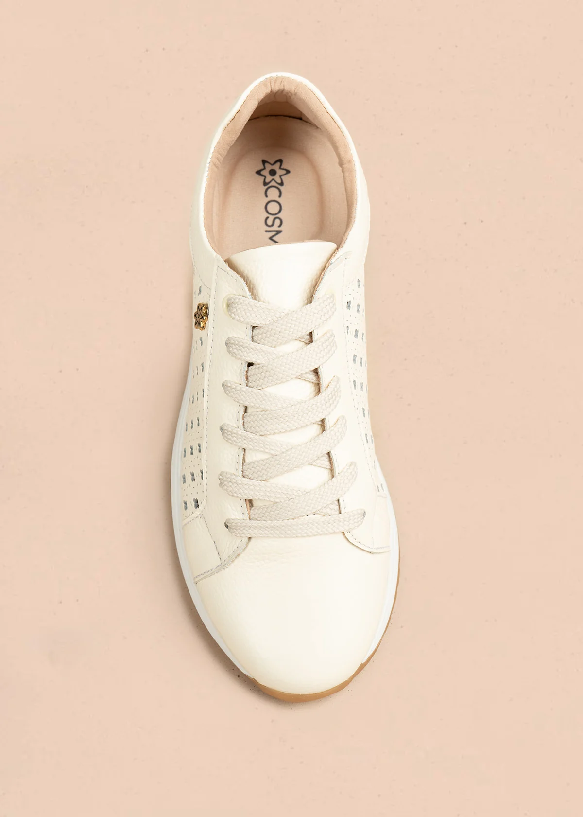 Tenis casuales de cuero color talco con perforaciones 106549 - Image 3