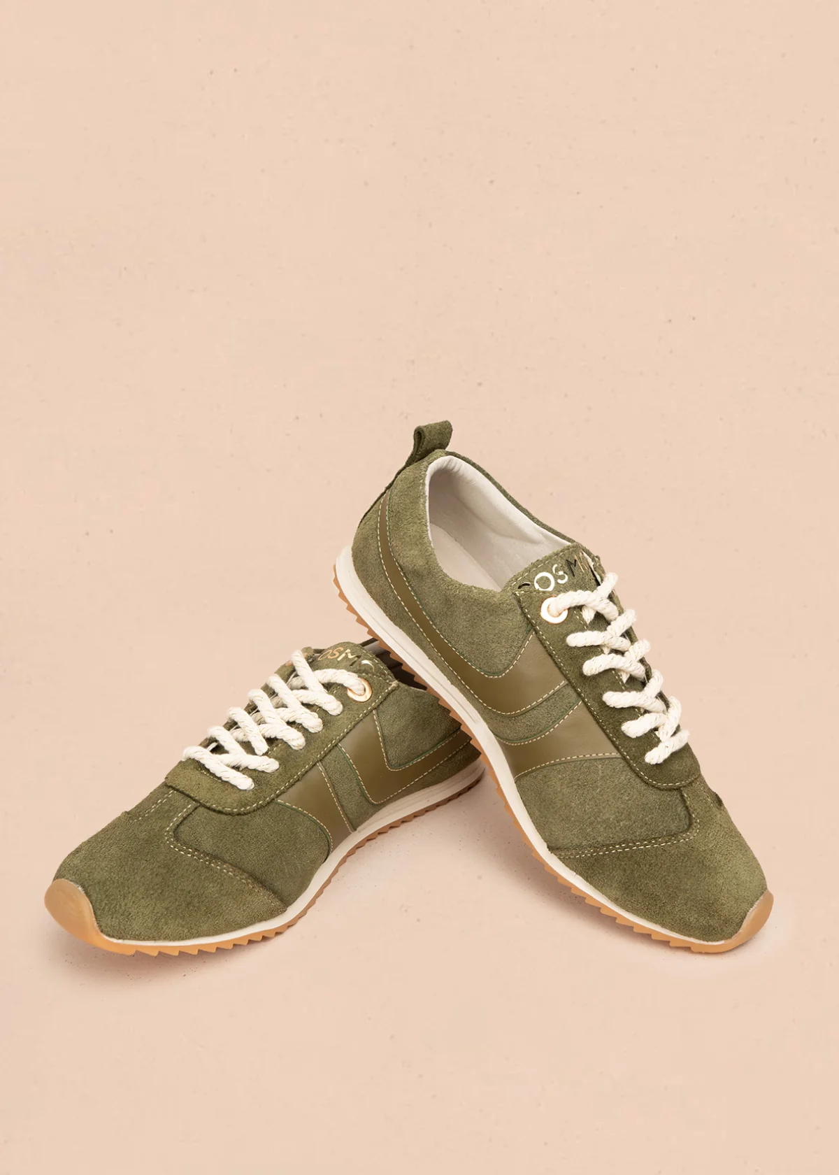 Tenis deportivos en cuero color verde con franjas y gamuza 106029 - Image 4