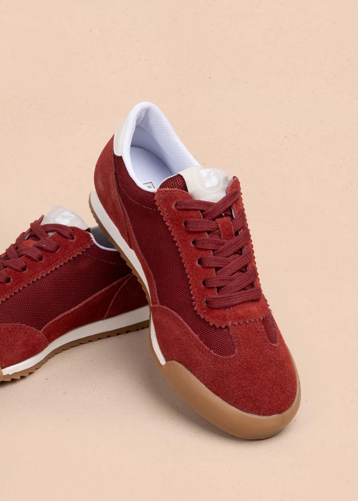 Tenis casuales en cuero color vinotinto 105337 - Image 3