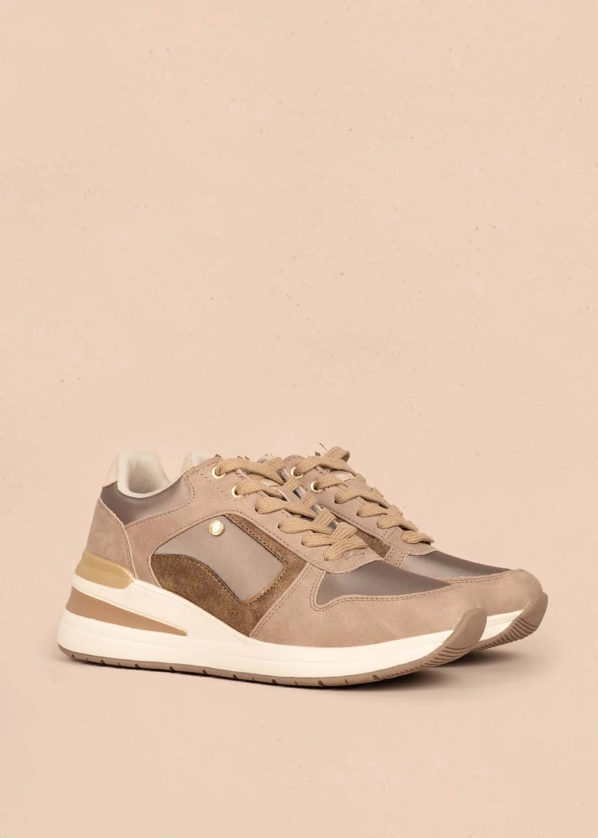 Tenis casuales color taupe 105349 - Image 5