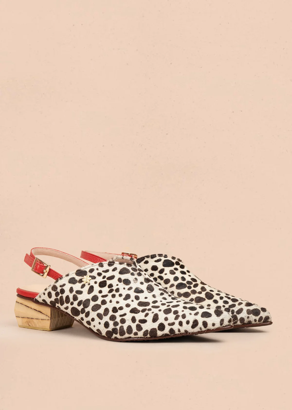 Trabilla en cuero color animal print con correa roja 105928 - Image 7