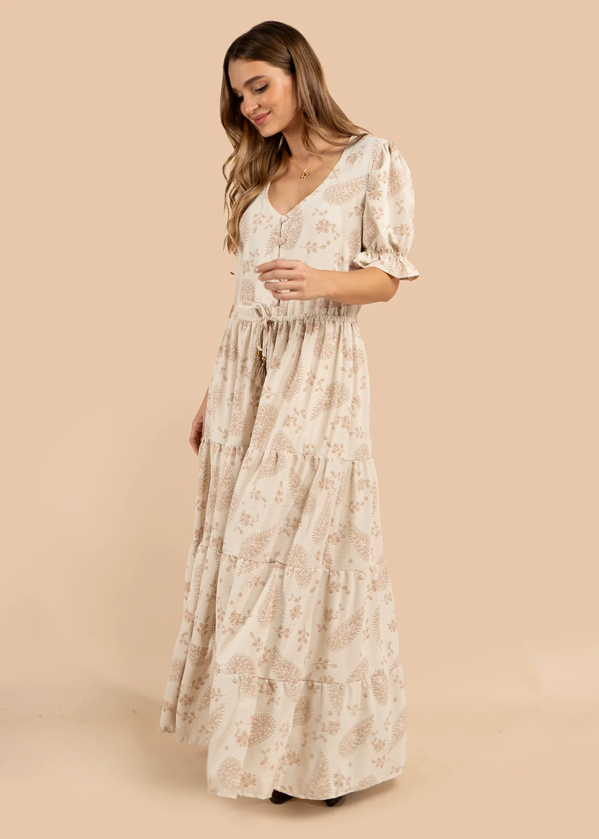 Vestido largo color beige con diseño floral y cinturón ajustable 105972 - Image 3