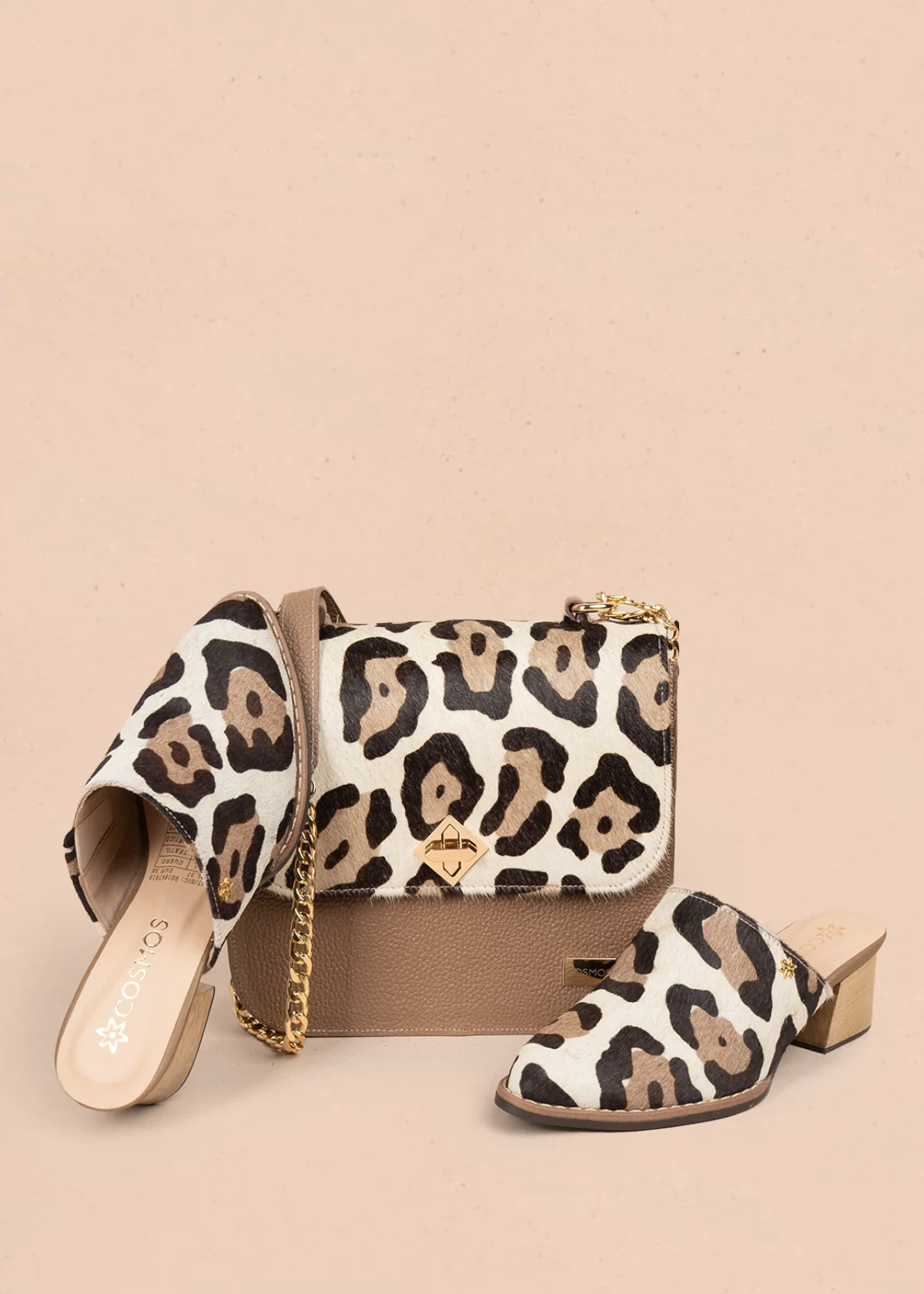 Zueco en cuero color café con estampado animal print 105933 - Image 6